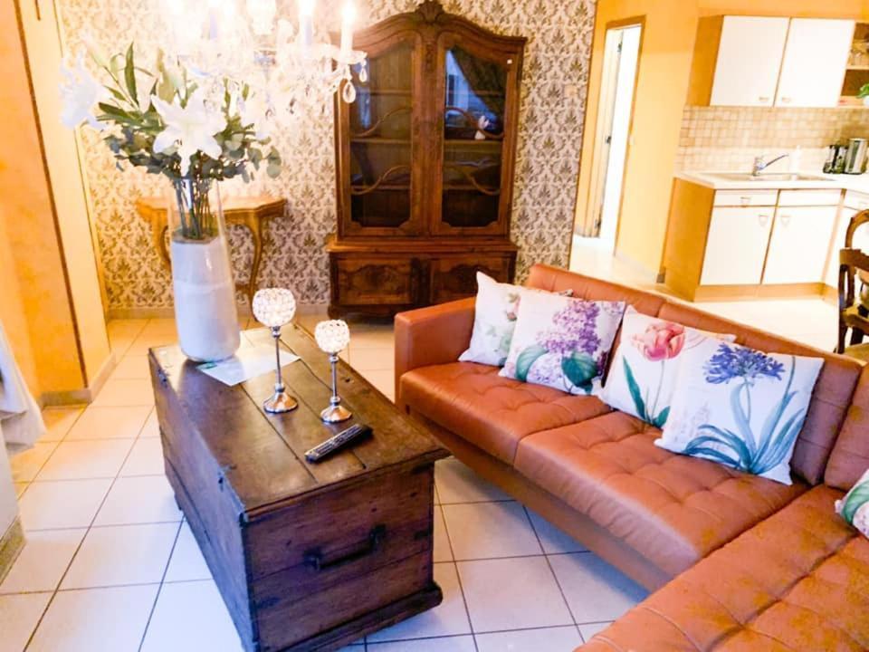B&B Bourgeoisie*** Frahan Esterno foto
